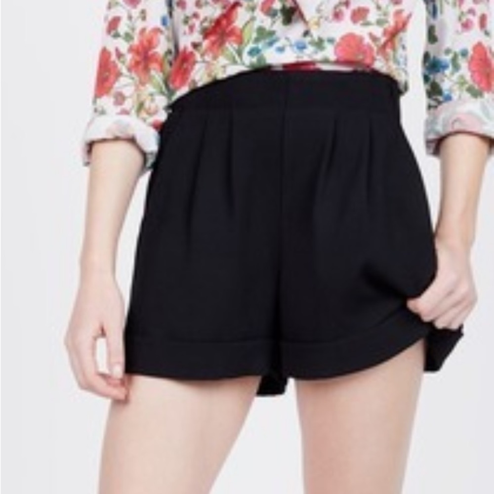 Philosophy Roll Hem Shorts Stretch Waistband Front Pockets Black Small